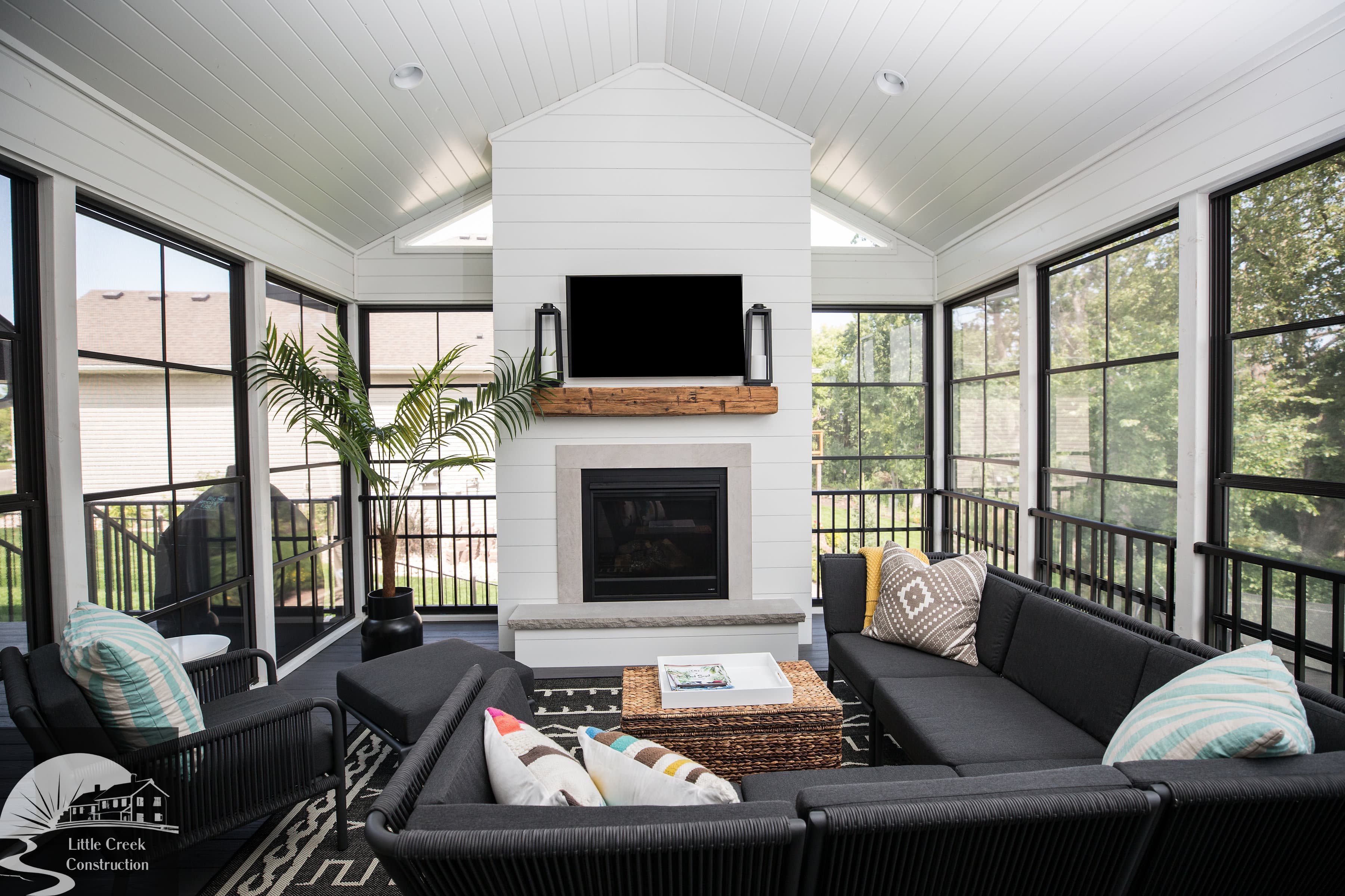 3-Season Room Background